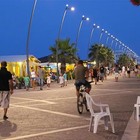Casa Antica A 10 Metri Dalla Spiaggia Con Giardino Interno *