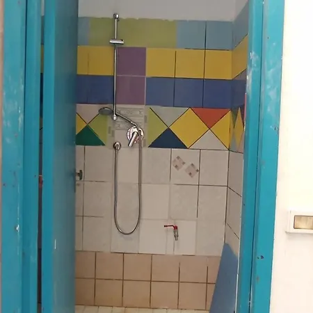 Casa Antica A 10 Metri Dalla Spiaggia Con Giardino Interno Lägenhet *