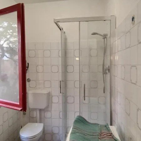 Casa Antica A 10 Metri Dalla Spiaggia Con Giardino Interno *