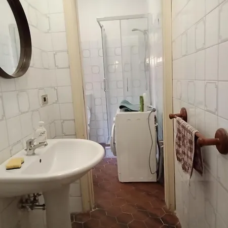 Apartamento Casa Antica A 10 Metri Dalla Spiaggia Con Giardino Interno *