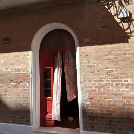 Casa Antica A 10 Metri Dalla Spiaggia Con Giardino Interno * Porto Recanati